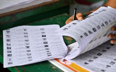Supreme Court Says Mamata Banerjee, Others May File Fresh Pleas on Vote Deletions and Victory Margins